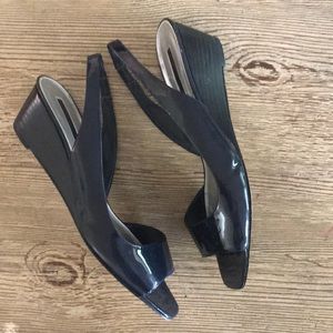 Bandolino Shoes - Navy Dress Sandals Bandolino Shoes - Navy Dress Sandals
